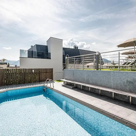 Amelia Aparthotel 3*