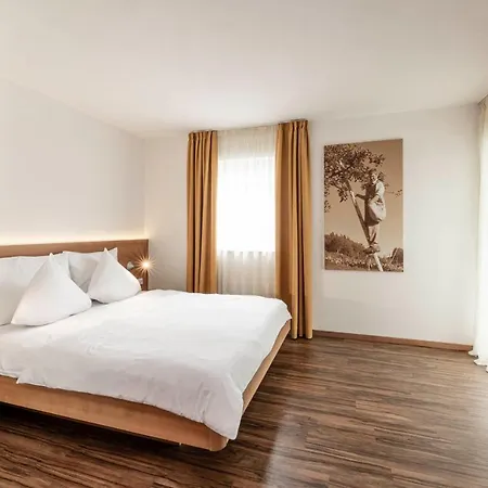 Aparthotel Garni Amelia 3*