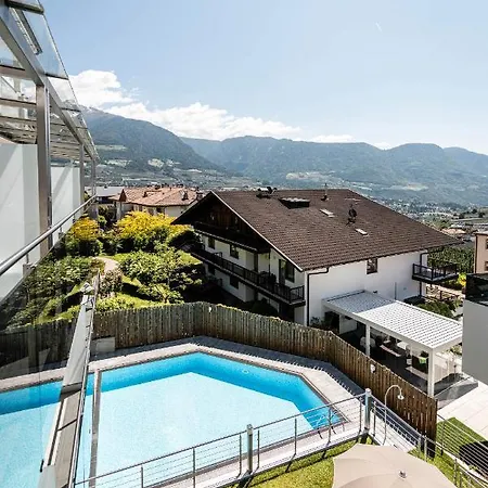 Garni Amelia 3* Dorf Tirol